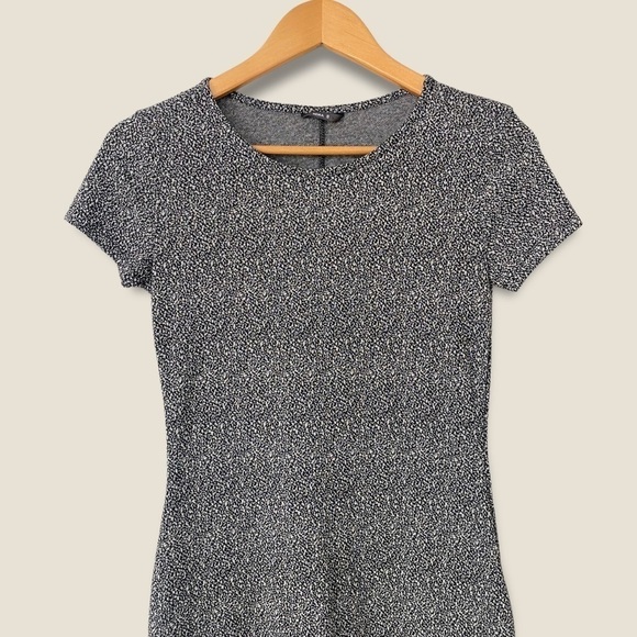 Hema Bodycon Knee Length Dress - Picture 3 of 7